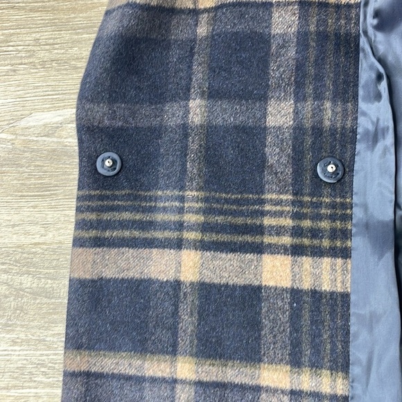 H&M Women’s Navy Blue and Tan Plaid Long Belted Two Button Jacket, size 0 - Picture 5 of 13